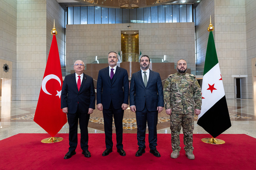 Hakan Fidan, Yaşar Güler ve İbrahim Kalın'dan Suriye'ye Kritik Ziyaret - Resim : 2