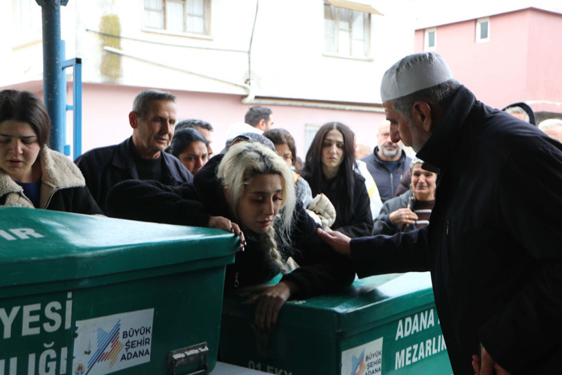 Bir Annenin En Zor Anı... Babalarının Öldürdüğü Ada ve Mert Yan Yana Defnedildi: 'Onları Kimseye Bırakmam!' - Resim: 3