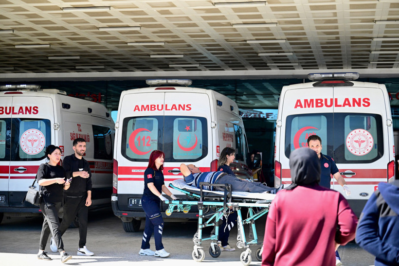 Bayram Namazı Bitti, Acil Servisler Doldu! 'Acemi Kasaplar' Yine Kendilerini Doğradı - Resim : 5
