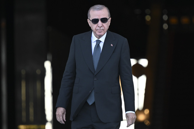 Cumhurbaşkanı Erdoğan'dan AK Parti'nin 25. Yıl Mesajı: 'Yeni Dönemin Yol Haritasını Ortaya Koyduğumuz Tarihi Bir Eşiktir' - Resim : 3