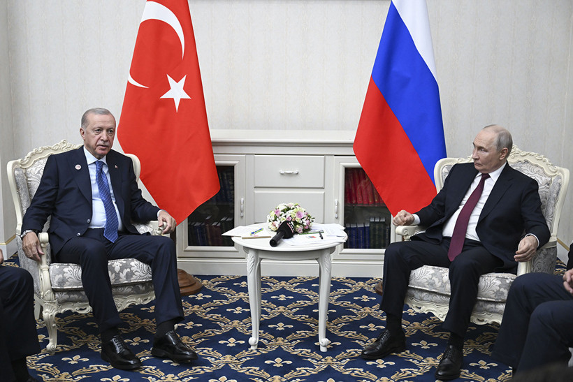 Bişkek'te Dev Zirve: Cumhurbaşkanı Erdoğan Putin ile Görüştü, İkinci Nükleer Santral Müjdesini Verdi - Resim : 1