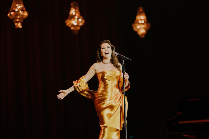 Ebru Yaşar Türkiye'de Konser Tarihini Yeniden Yazdı! Volkswagen Arena Konserlerine Ünlü Akını: 'Türkiye'de Bir İlki Gerçekleştirdik' - Resim : 2