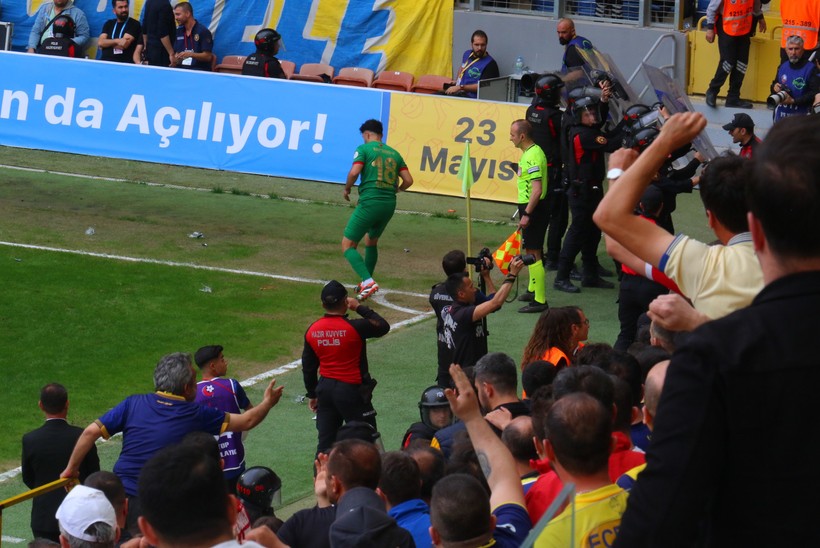 Ankaragücü-Amed Maçı Olaylı Başladı - Resim : 2