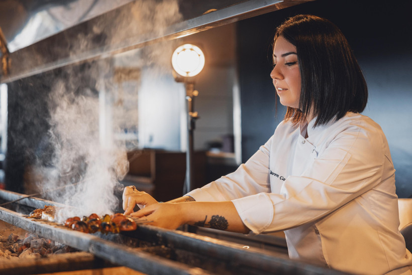 Ateşin Başında Yazılan Başarı Hikayesi! Hayallerin Gerçeğe Dönüştüğü Bir Ocakbaşı - Resim : 2