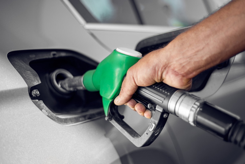 Trump'ın Diplomasi Mesajı Petrolü Düşürdü, Altın Yükselişe Geçti - Resim : 1