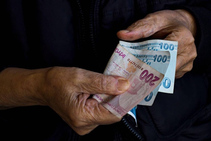 Emekli İkramiyesi için 'Daha da Yüksek Olabilir' Dedi: 3000 TL Bayram İkramiyesi için Yeni Rakamı Açıkladı - Resim : 1