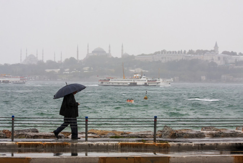 Hafta Sonu Planı Olanlar Dikkat! Meteoroloji'den Sağanak ve Sıcaklık Uyarısı - Resim : 1