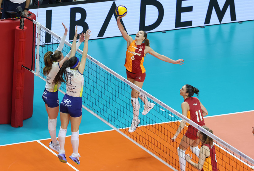 Galatasaray Daikin Evinde Set Vermedi! Sarı-Kırmızılılar 8'li Final Turunda - Resim : 1