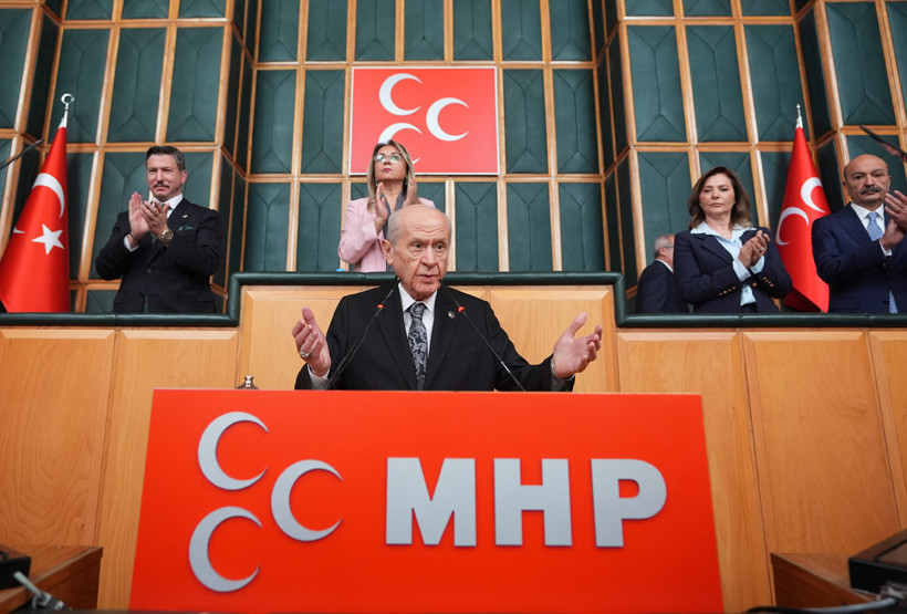 Bahçeli Resti Çekti: 'Kimse Gitmezse Ben İmralı'ya Giderim!' - Resim : 2