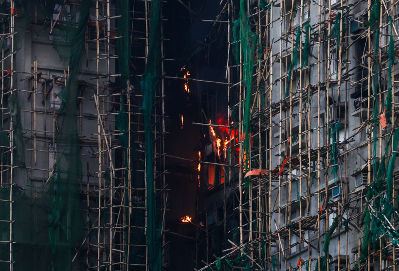 Hong Kong Cehennemi Yaşıyor! Büyük Yangında Ölü Sayısı Arttı, Yüzlerce Kişiden Haber Yok - Resim : 7