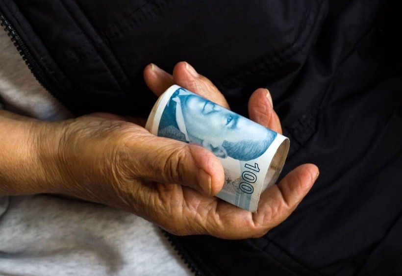SON DAKİKA: Bayram İkramiyesine Zam Göründü! Bakan Işıkhan'dan İlk Sinyal - Resim : 1