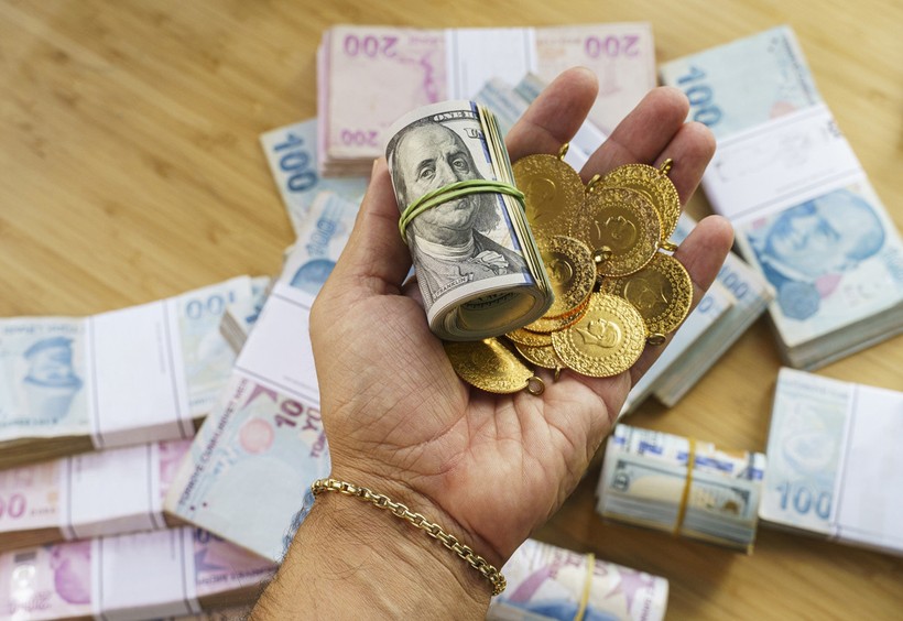 Gram Altın Fiyatları 3400 Liraya Dayandı! Kuyumculara Akın Başladı: İslam Memiş, '3 Ay Üzülebilirler' Diyerek Uyardı - Resim : 3