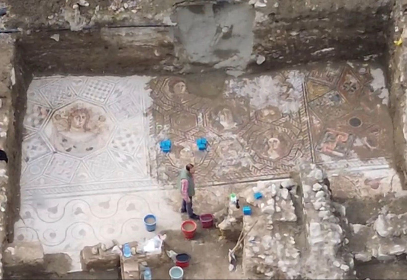 Yüzlerce Yıl Gizli Kalmış! İznik'te Nefes Kesen Keşif: Kraliçenin Sarayına Giriş Kapısı Açıldı - Resim : 2