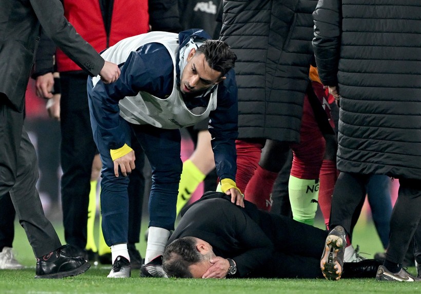 Mourinho'nun Okan Buruk'a Yaptığı Hareket Dünyayı Salladı: Aklını Kaybetti - Resim : 2