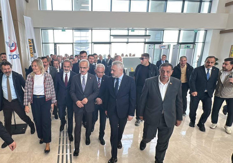 Türkiye’yi Avrupa’ya Bağlayan Hızlı Tren Hattında Sona Gelindi! Bakan Uraloğlu Açılış Tarihini Duyurdu - Resim : 1