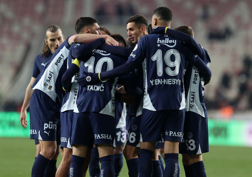 Fenerbahçe Teknik Direktörü Mourinho, Sivasspor Galibiyetinin Ardından Hedefte: Hatalarını Tek Tek Sıraladılar - Resim: 6