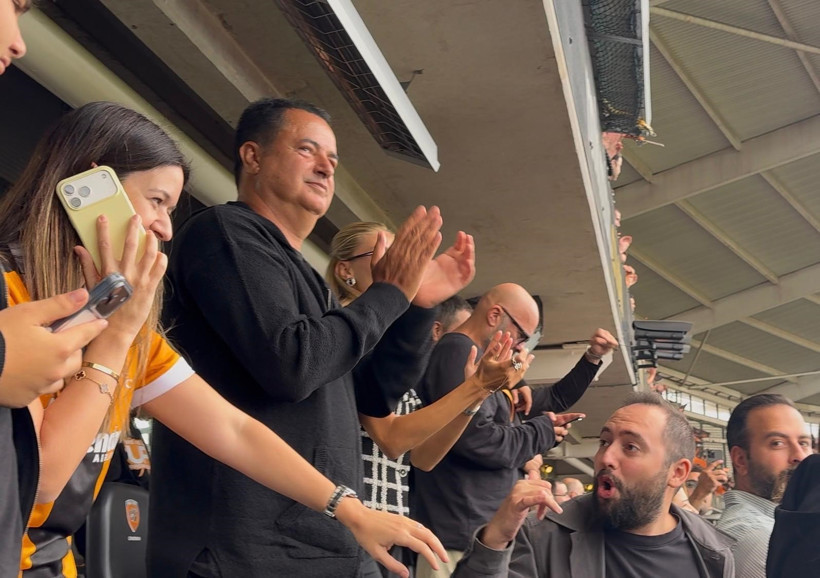 Acun Ilıcalı'nın Hull City’si Premier Lig'e Fırtına Gibi Başladı! Manchester United'ı Devirdi - Resim : 2