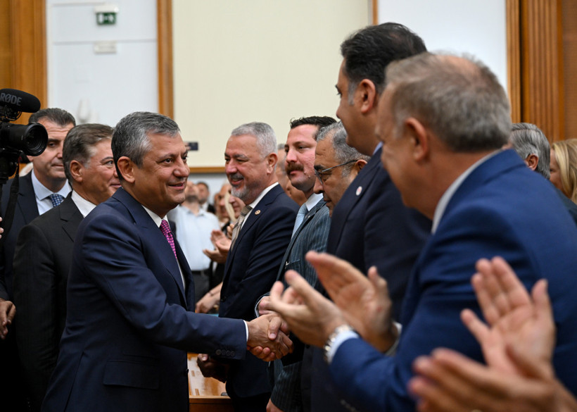 YENİ Parti’de Özgür Özel’den Tarihi Değişim Çıkışı: Delege Sistemi Kalkıyor, Genel Başkanı Üyeler Seçecek - Resim : 1