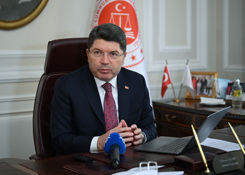 Sınır Hattında Türk Bayrağına Provokatif Saldırı! 14 Kişi Gözaltında - Resim : 1