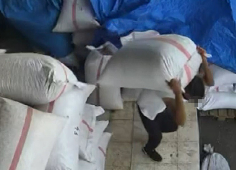 Kilosu En Az 1000 Lira! Gaziantep'te Dakikalar İçinde 7 Çuval Antep Fıstığı Çaldı - Resim : 1