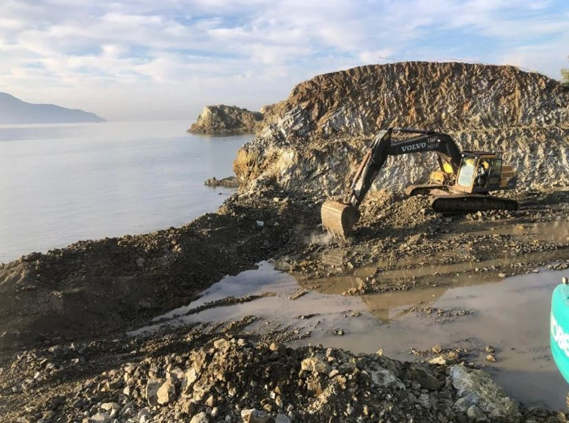 Denize Sıfır Skandal! Fethiye Karataş Plajı’nda Kaçak İnşaat: Otele 3,3 Milyon TL Ceza - Resim : 4