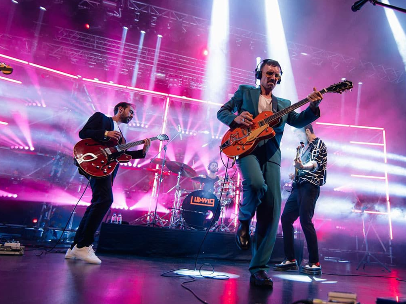Hayranları Şokta! Rock Grubu Adamlar Dağıldı mı? Açıklama Geldi, Gitaristin O Hamlesi Soru İşaretleri Yarattı - Resim : 2