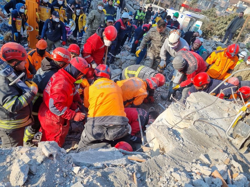 Depreme karşı hangi bölgeler riskli? İstanbul'un deprem röntgeninde mahalleler tek tek sıralandı! - Resim: 3