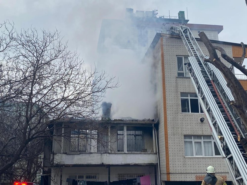 İstanbul Küçükçekmece'de Korkutan Görüntüler - Resim : 2