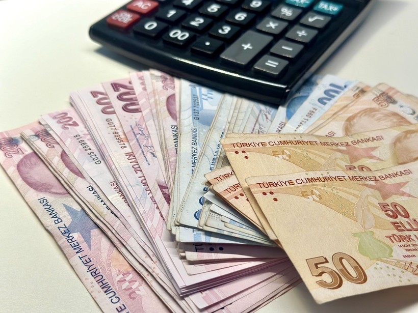 Erken Emeklilik, Kıdem Tazminatı, Sosyal Yardımlar, İzinler… 12 Maddeli Rehber! İşte Çalışan Kadınların İş Hayatındaki Hakları - Resim: 1