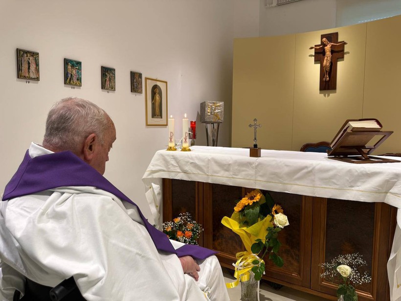 Haftalardır Hastanede Yatan Papa Franciscus'tan İlk Fotoğraf - Resim : 1