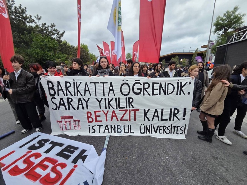 Kadıköy'de 1 Mayıs Coşkusu - Resim : 2