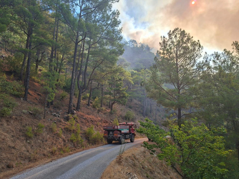 Mersin Anamur'da Orman Yangını - Resim : 1