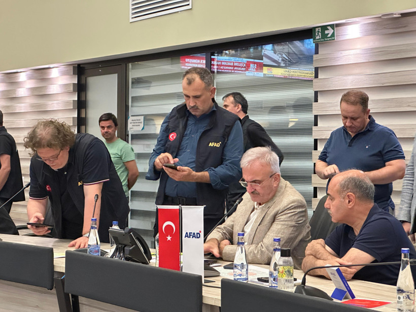 Balıkesir'de 6.1 Büyüklüğünde Deprem! İstanbul'da da Hissedildi - Resim : 4