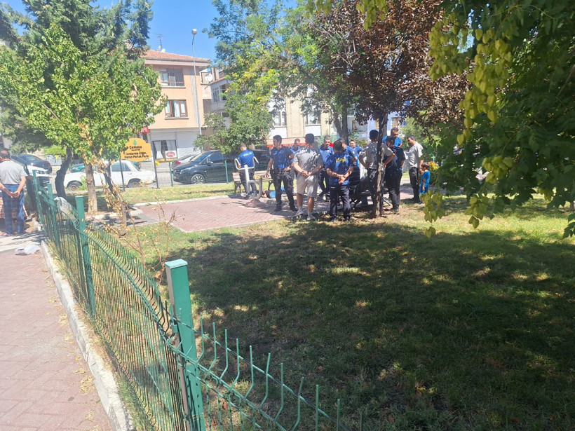 Ankara'da 12 Yaşındaki Çocuğa Korkunç Taciz Girişimi İddiası! Mahalleli Darp Etti - Resim : 1