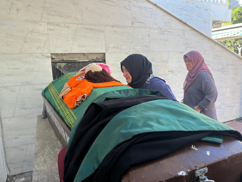 İzmir’de Ebrar’ı Ölüme Götüren Korkunç İhmaller Zinciri! Asansörden Düşen Koltuk Mezarı Oldu - Resim : 2