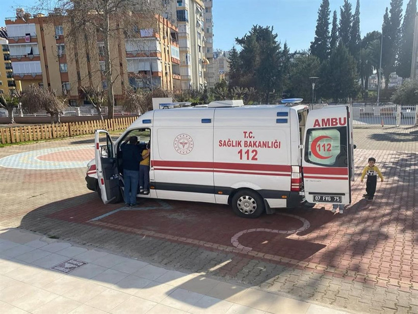 4 Yaşındaki Mavi'nin Parmağı Okulda Koptu! Yönetimin Akılalmaz İhmalleri... - Resim : 1