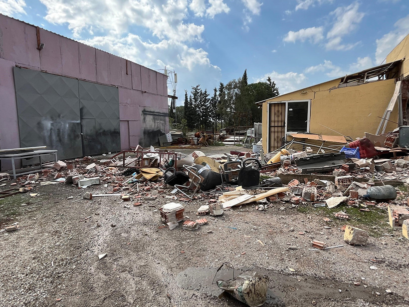 İzmir'de Tüp Faciası! Ev Yıkıldı, Yaralılar Var - Resim : 2