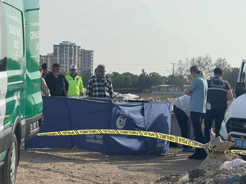 Çekyattan Vahşet Çıktı! Bıçaklayıp, Tuzlayıp Halıya Sarmışlar - Resim : 2