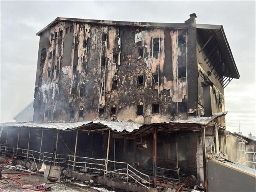 Çalışmayan Dedektörler, Susuz İtfaiye! Uludağ'daki Mühürlü Otelde 450 Gün Sonra Dehşetin Keşfi - Resim : 6