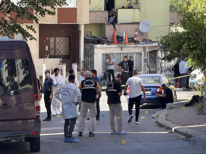 İstanbul'da Silahlı Kiracı Dehşeti! Ev Sahibi Çifti Katledip Avukatı Vurdu, Özel Harekat Operasyonuyla Yakalandı - Resim : 1