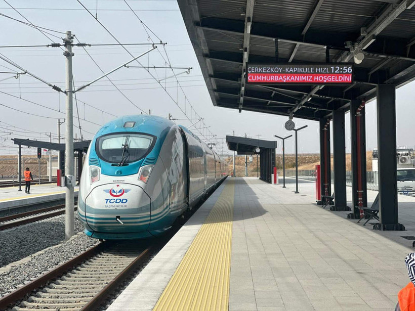 Türkiye’yi Avrupa’ya Bağlayan Hızlı Tren Hattında Sona Gelindi! Bakan Uraloğlu Açılış Tarihini Duyurdu - Resim : 2