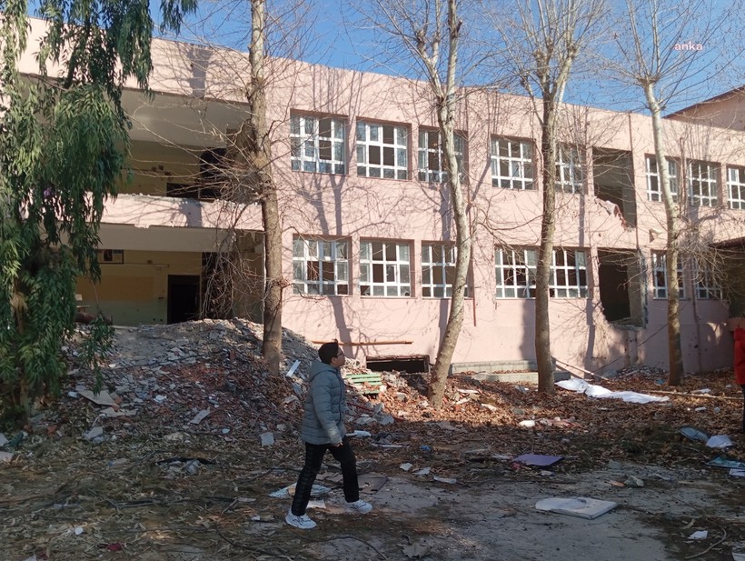 Valilik 'Yıkın' Emri Verdi, Milli Eğitim Güçlendiriyor - Resim : 1