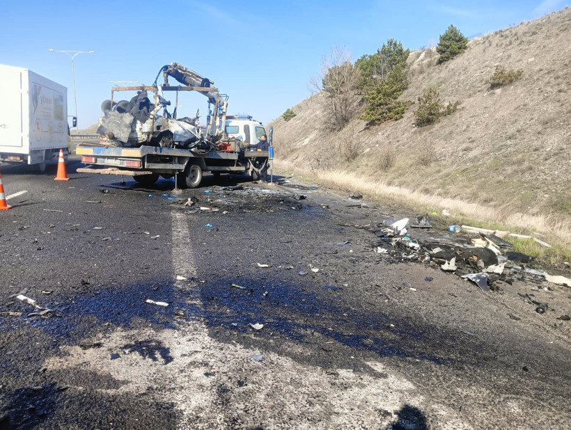 Ankara'da Ters Yön Faciası: Katliam Gibi Kazada Ölü ve Yaralılar Var - Resim : 2