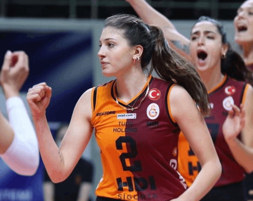 İlkin Aydın Ortaya Çıktı, 'Seviyorum' Diyerek Paylaştı - Resim: 2