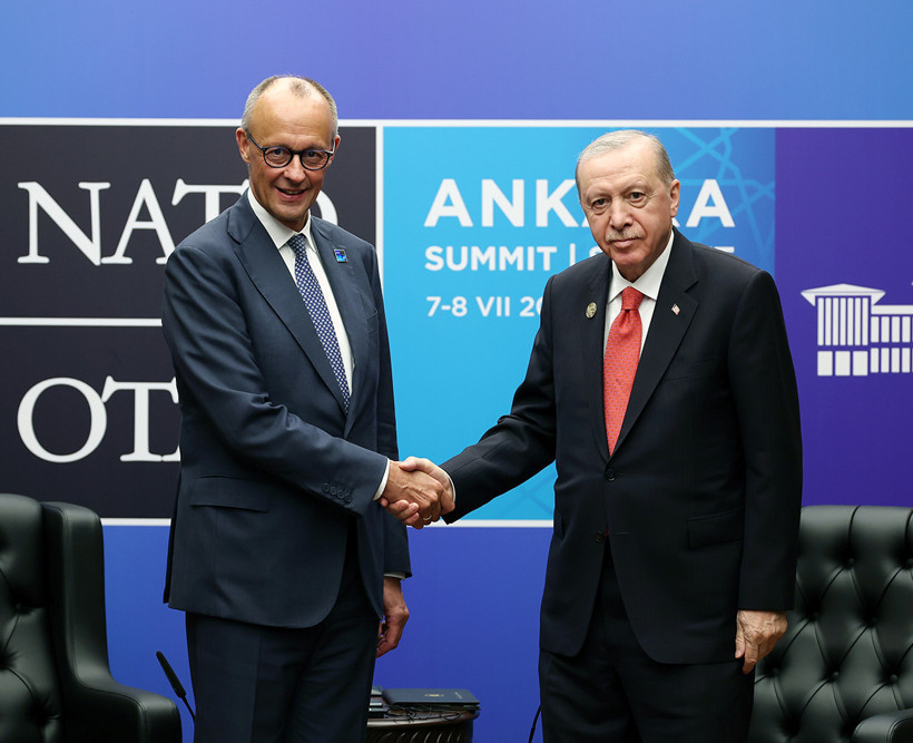 NATO Zirvesi'nde Cumhurbaşkanı Erdoğan'dan Peş Peşe Kritik Temaslar - Resim : 3
