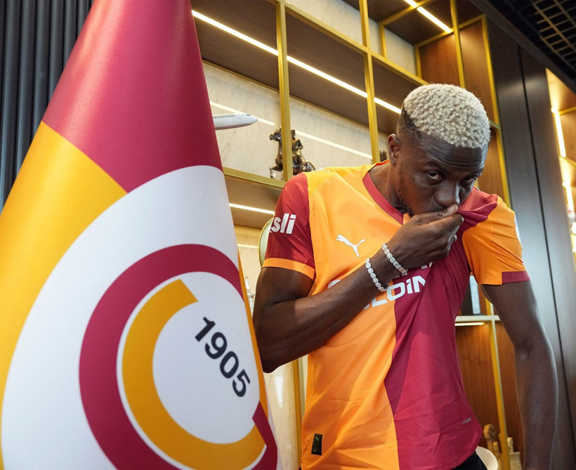 Osimhen Resmen Galatasaray'da! İşte Transferin Maliyeti - Resim : 1