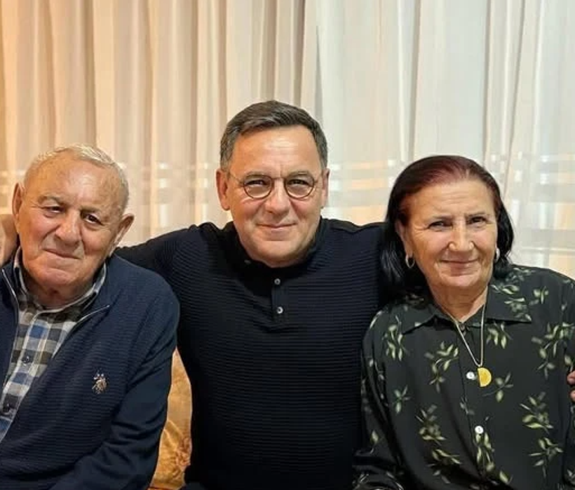 Gazeteci Deniz Zeyrek'in Acı Günü! Babası Hayatını Kaybetti - Resim : 2