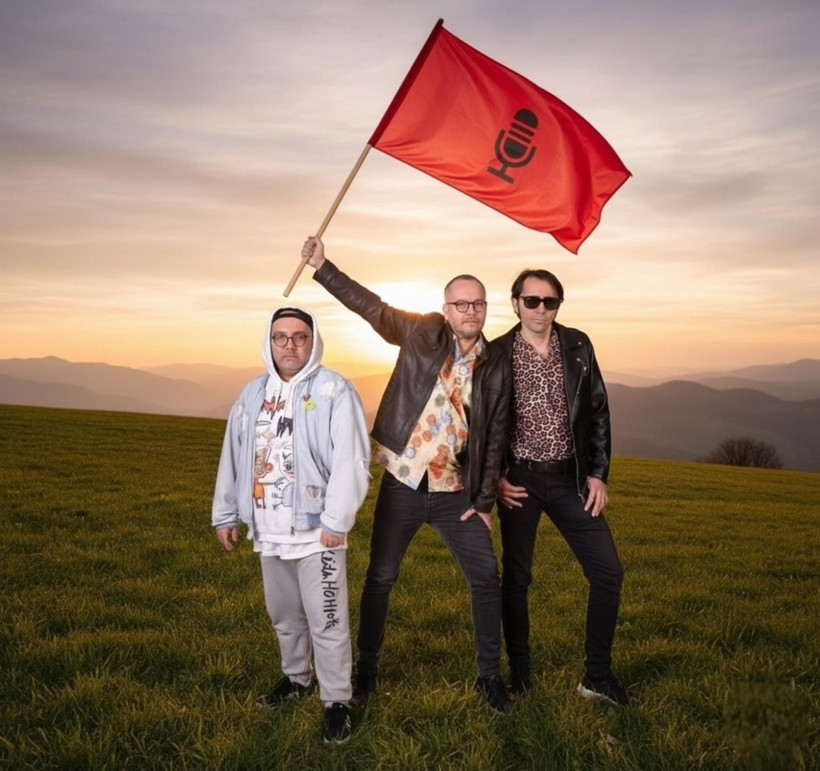 Radyo Modart Sunar: Rashit, Robin ve Mordi Roxy'de Punk Ateşi Yakıyor - Resim : 2