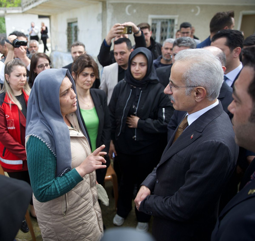 11 Yaşında 8 Fidan... Türkiye Okul Baskınında Ölen Yavrularını Uğurladı - Resim: 3