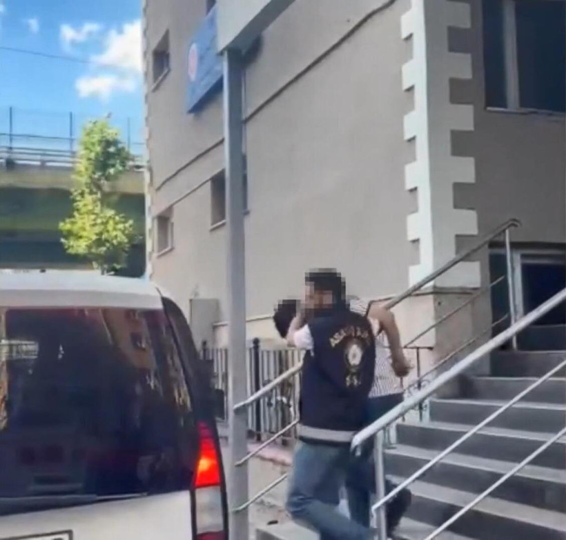 İstanbul'un Göbeğinde Taciz Skandalı: Kadın Sessiz Kalmadı, Tacizciyi Yakalattı - Resim : 2
